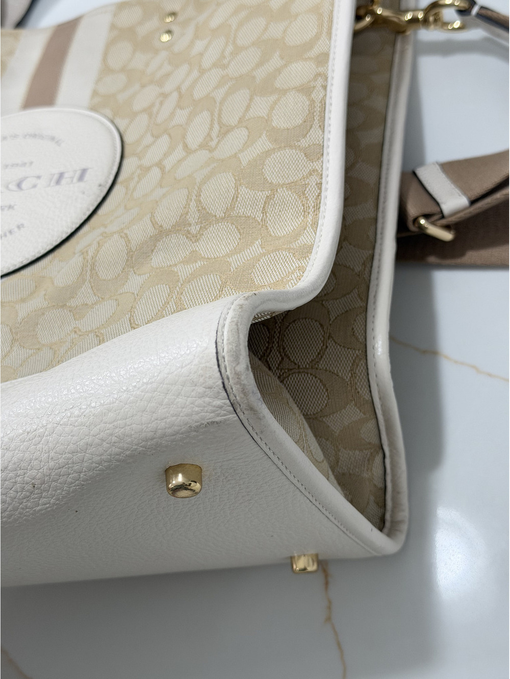 COACH Signature Dempsey Tote/ Crossbody Bag C8418 Beige Women